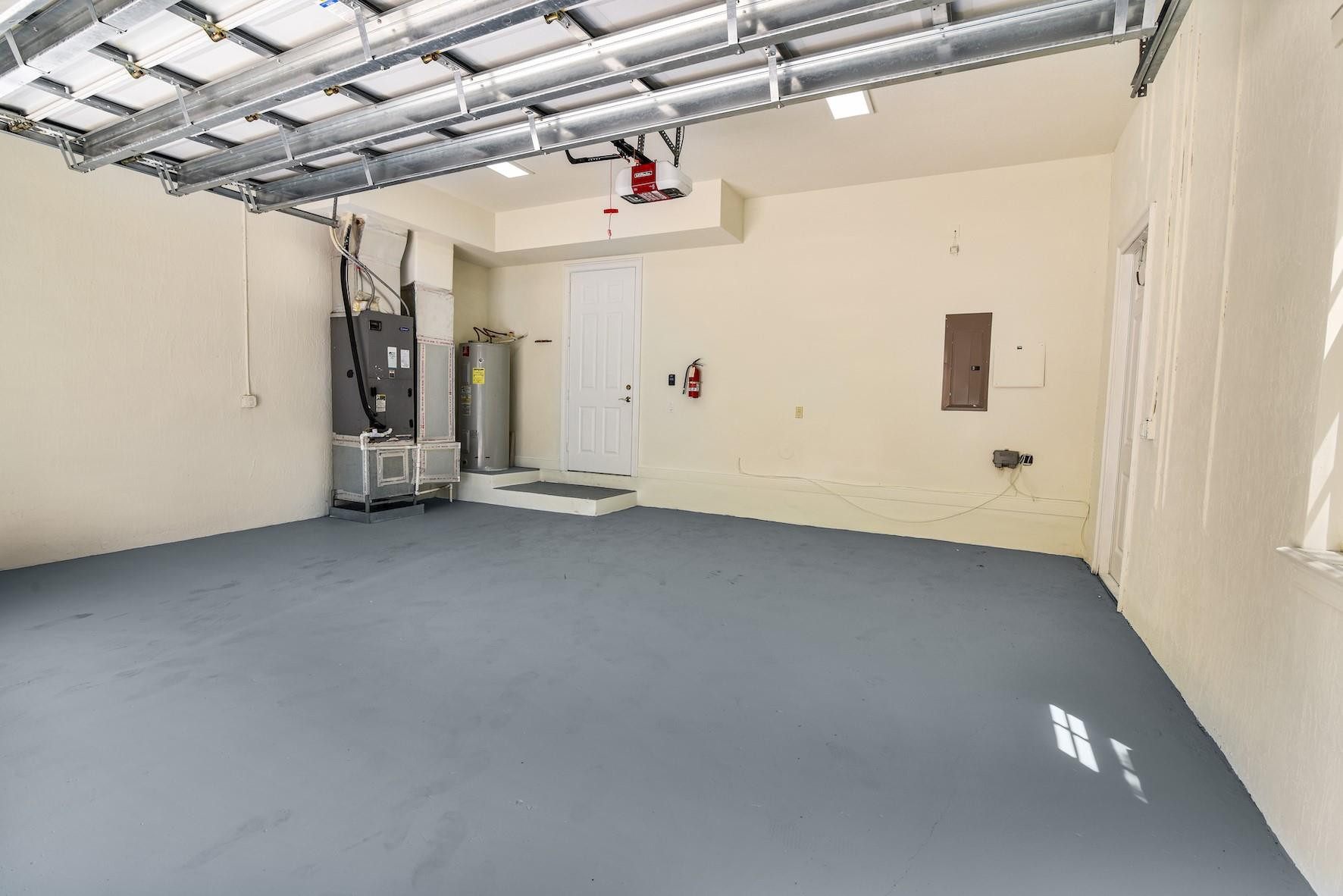 Oakland Park Add 2-40 B - Residential Lease