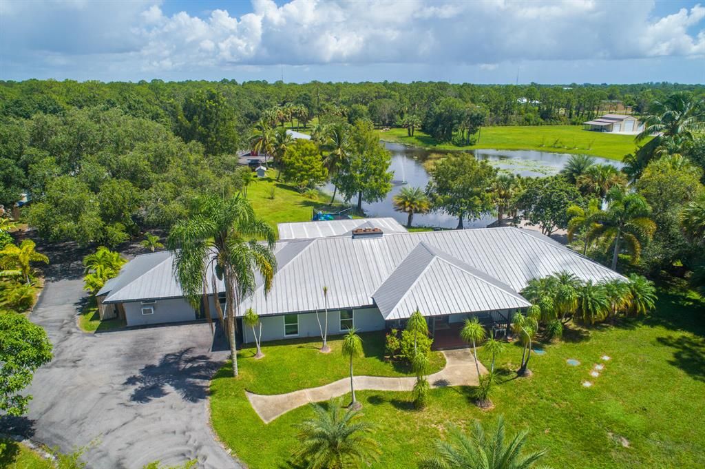 Photo of 4800 SW Woodham Street, Palm City, FL 34990 (MLS # R10821336)