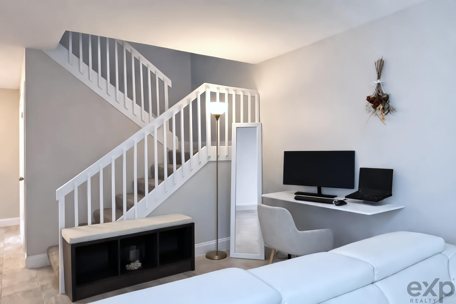 VILLAGE OF SANDALWOOD LAKES 1 - Residential