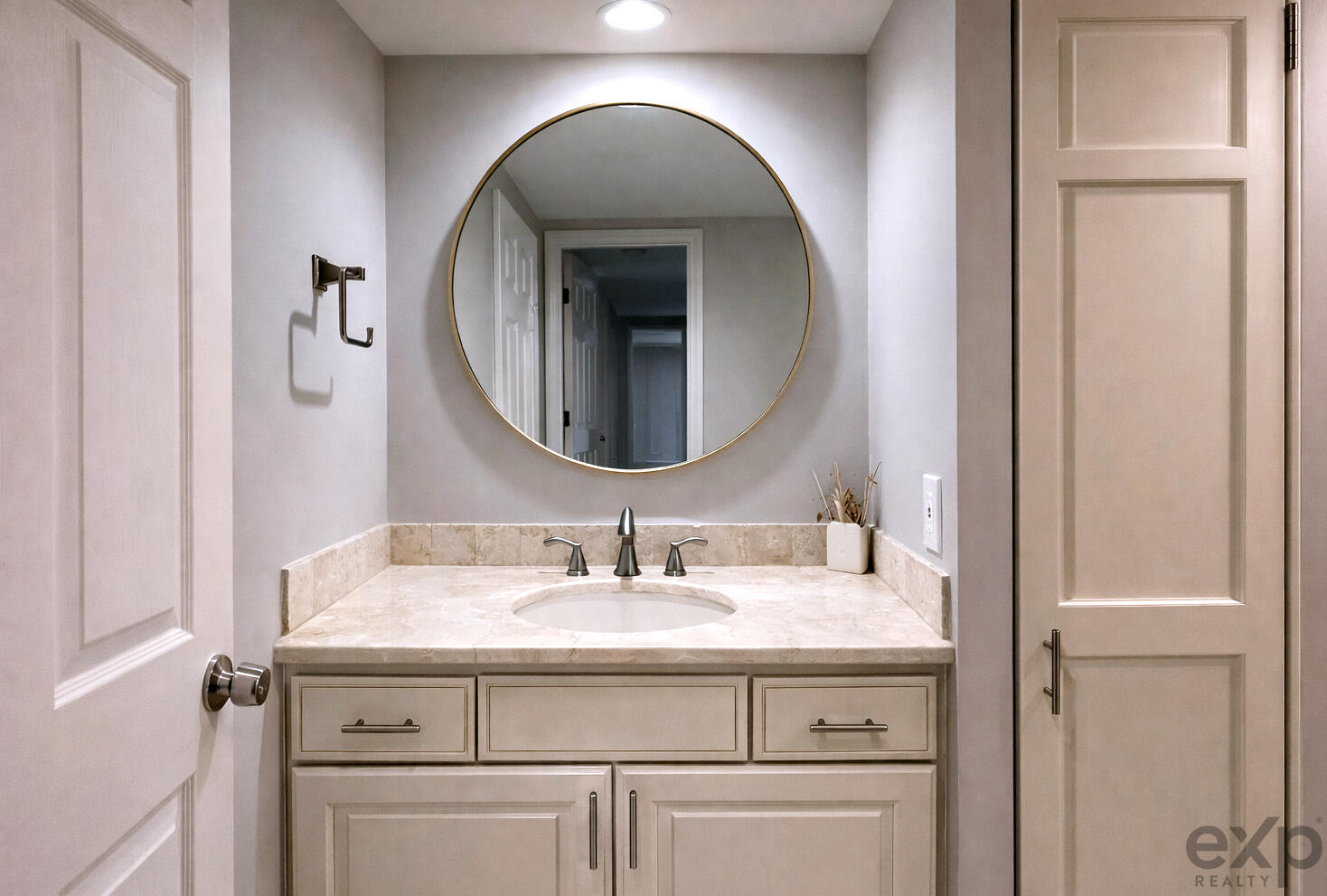 VILLAGE OF SANDALWOOD LAKES 1 - Residential