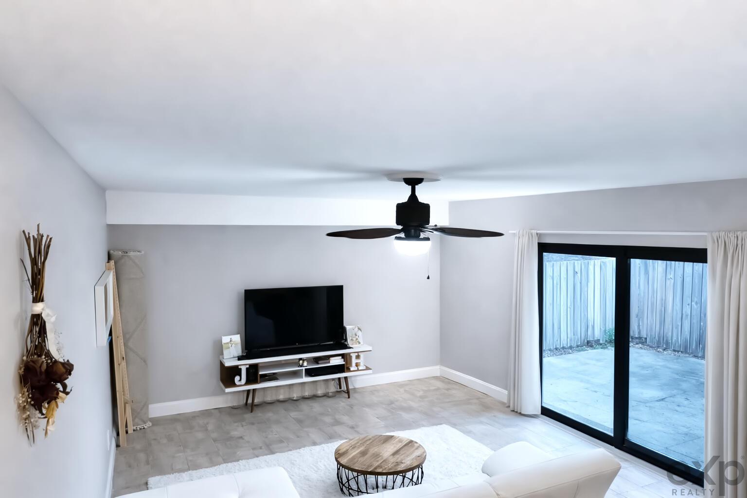 VILLAGE OF SANDALWOOD LAKES 1 - Residential