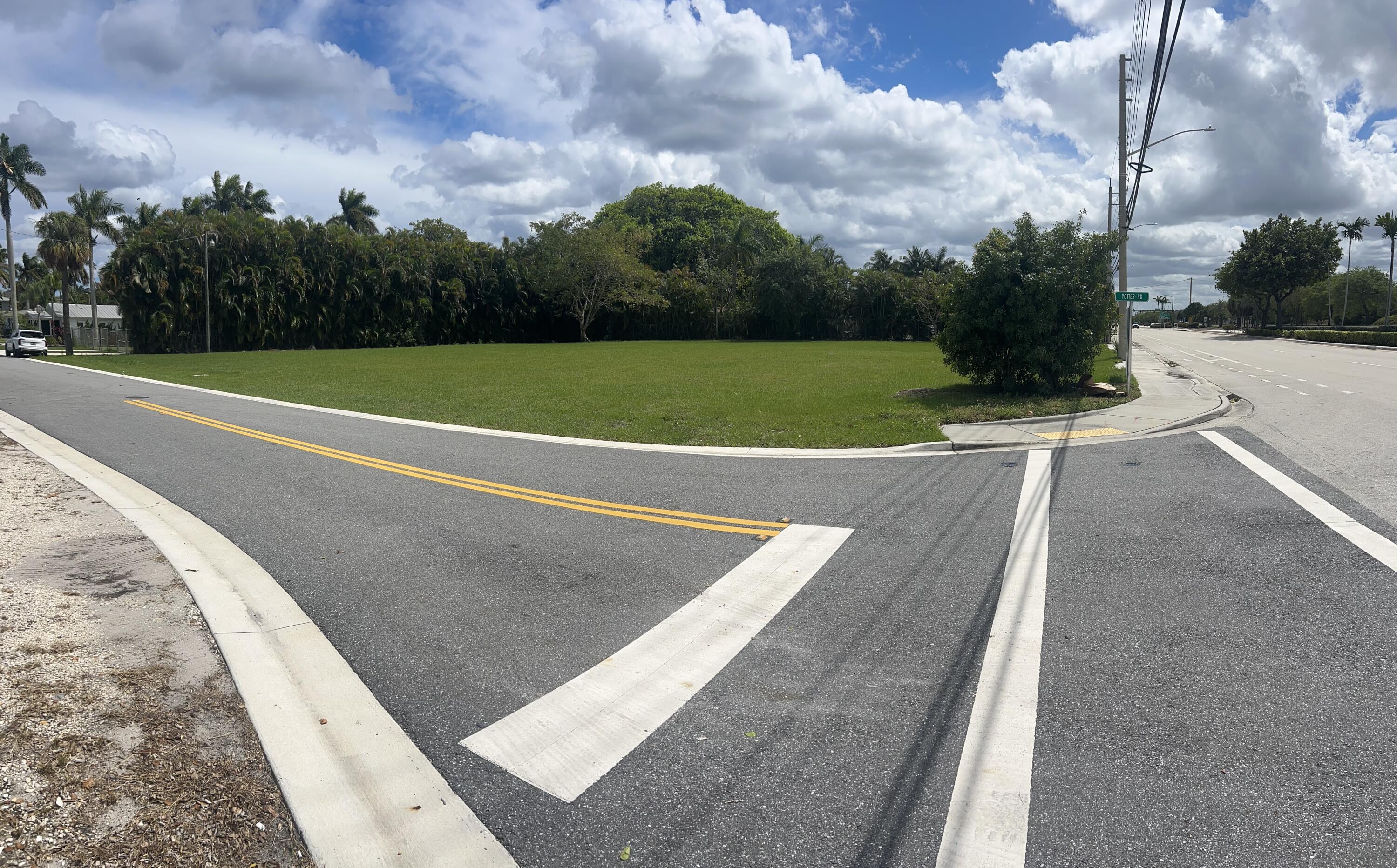 2508 N Federal Highway