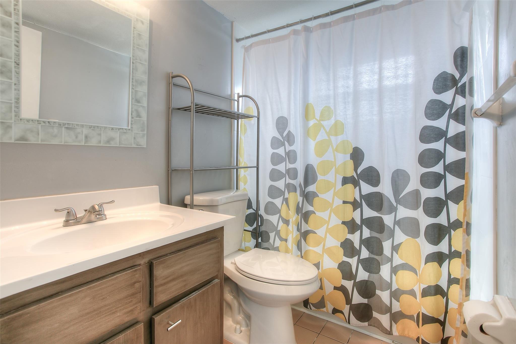 LAGO GRANDE TWO CONDO - Residential Lease