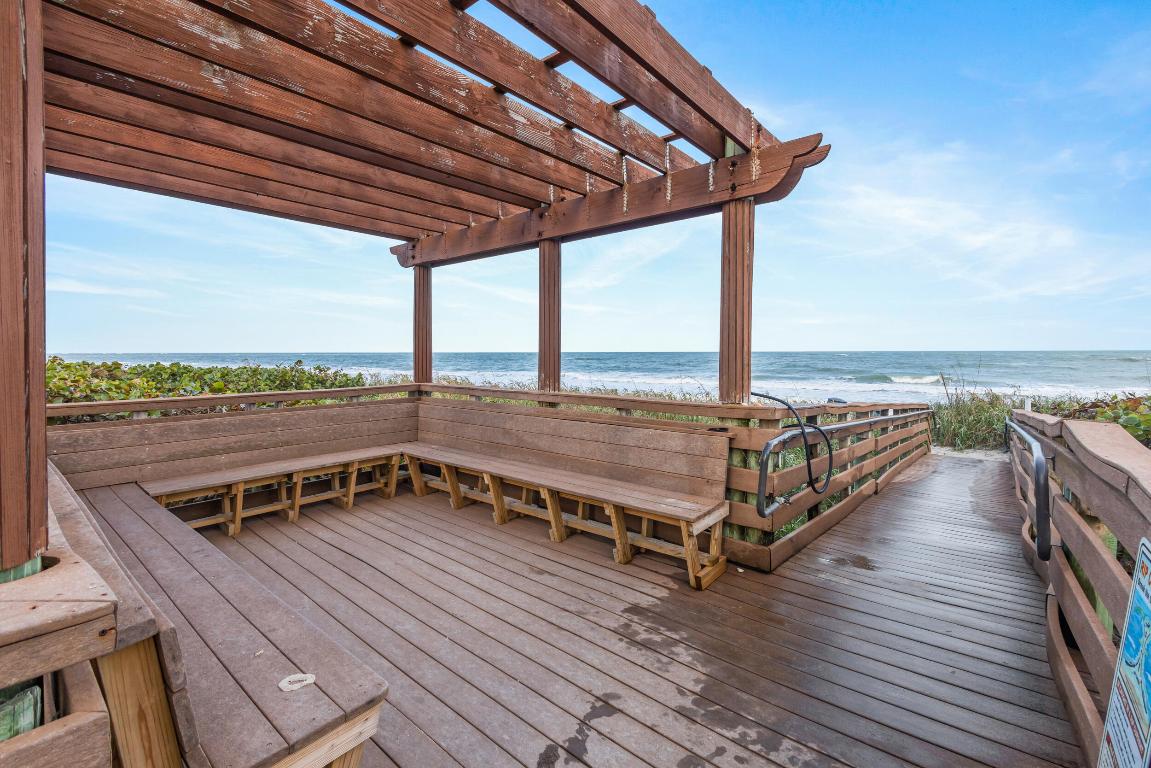 OCEAN HARBOUR VILLAS CONDOMINIUM - Residential Lease