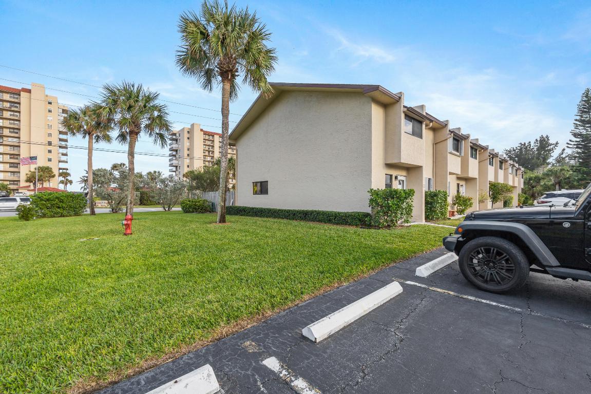 OCEAN HARBOUR VILLAS CONDOMINIUM - Residential Lease