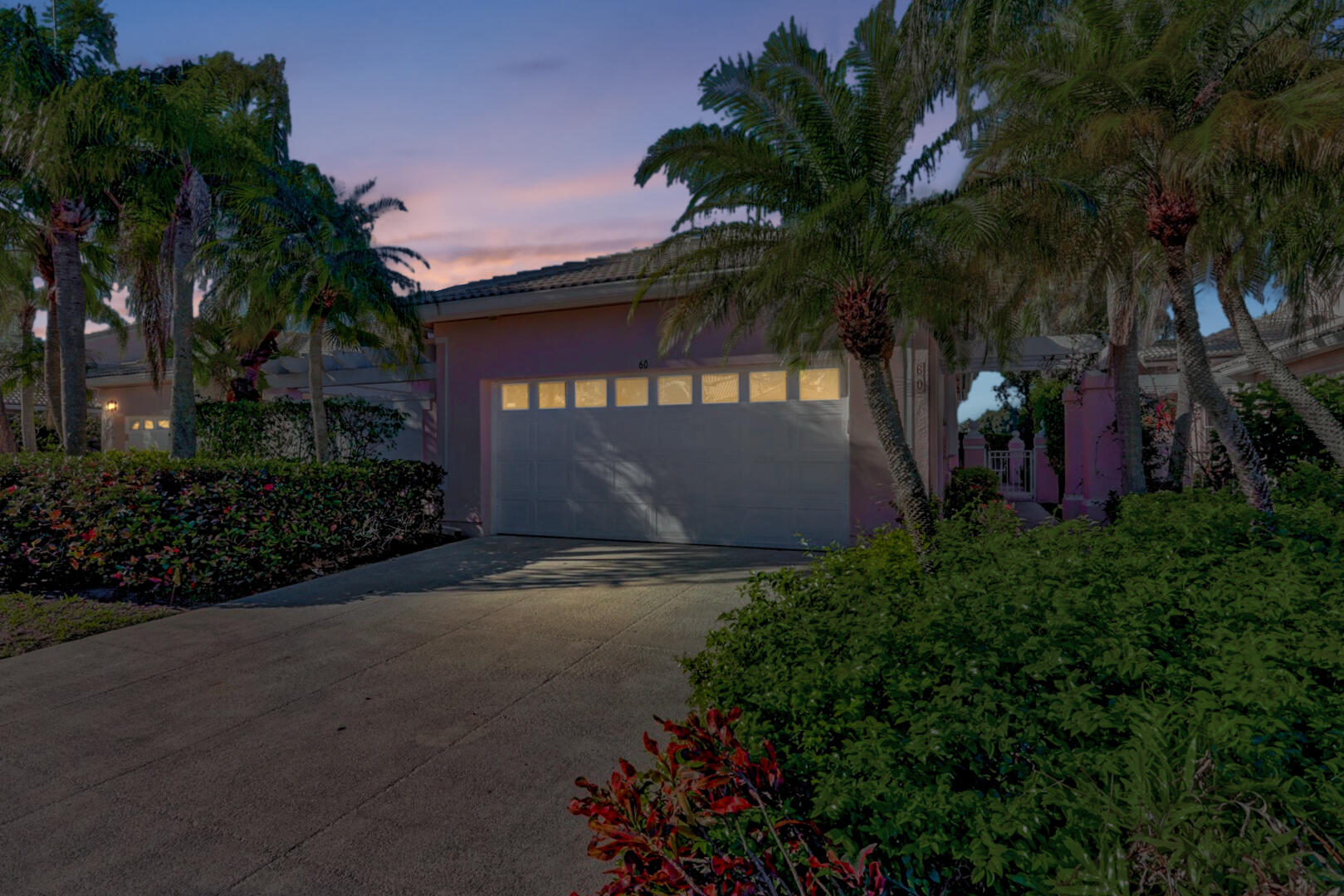 FAIRWAY VILLAS - Residential