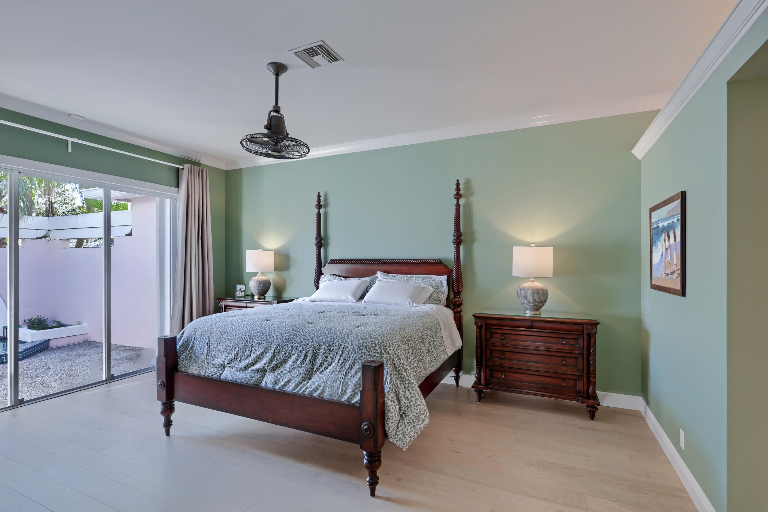 FAIRWAY VILLAS - Residential