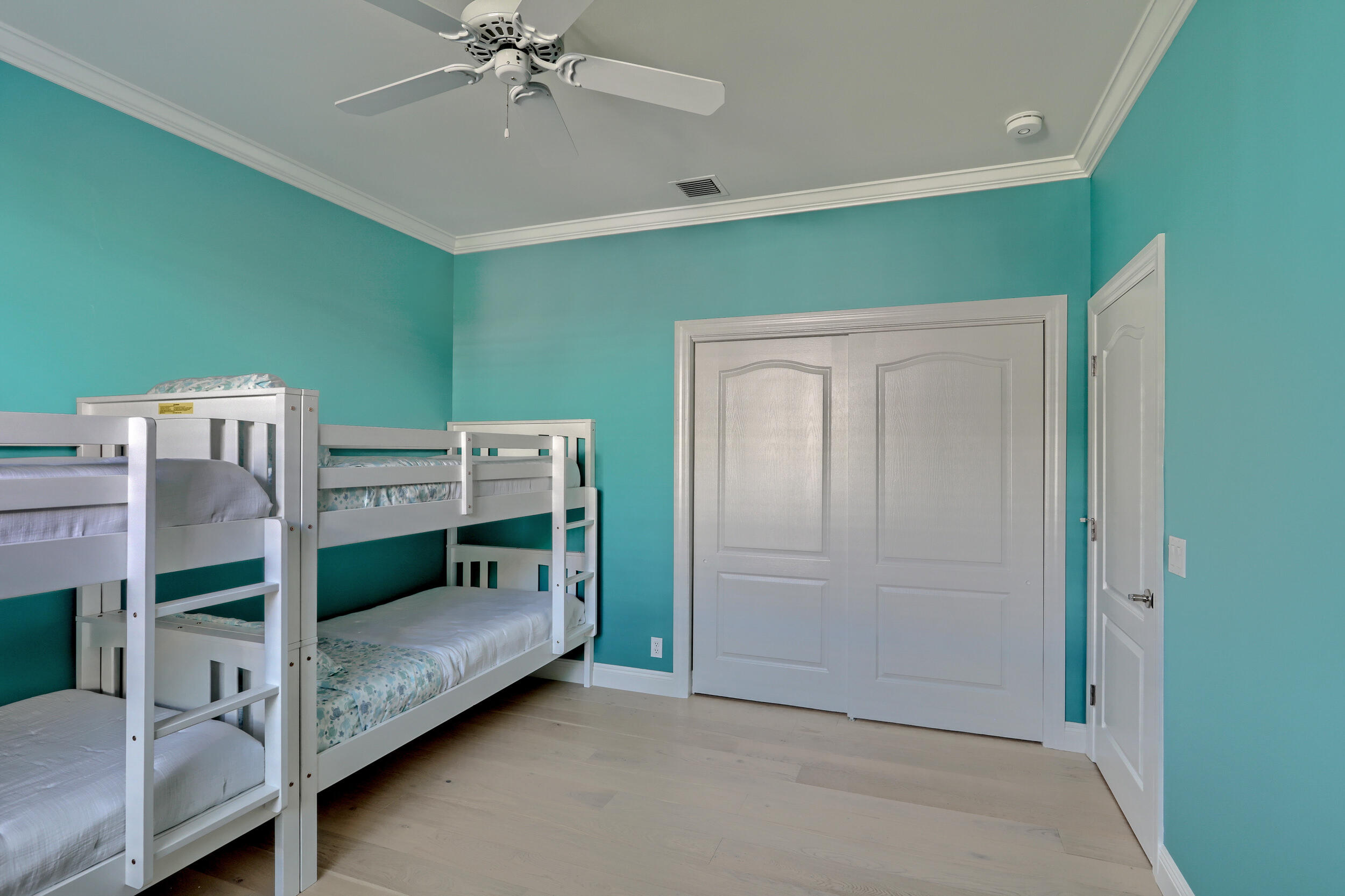 FAIRWAY VILLAS - Residential