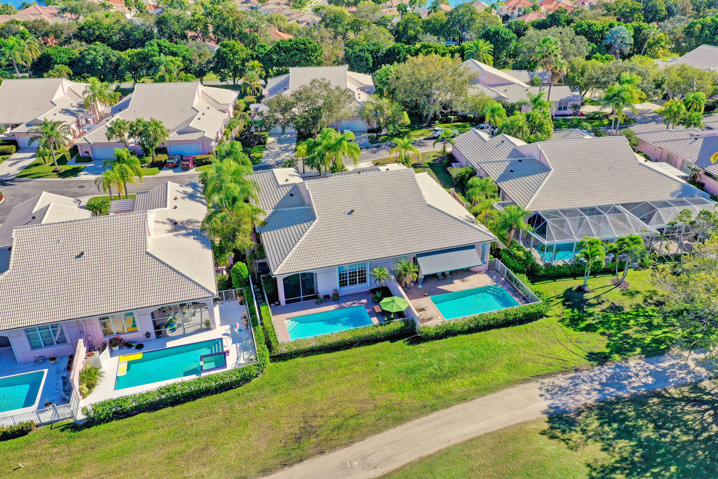 FAIRWAY VILLAS - Residential