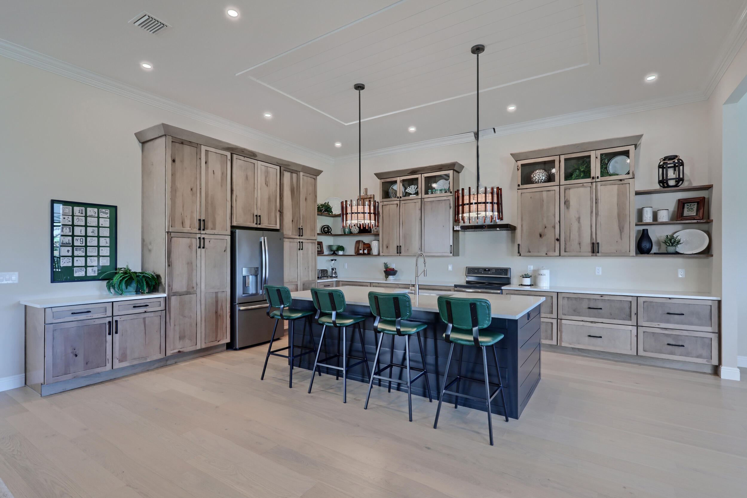 FAIRWAY VILLAS - Residential