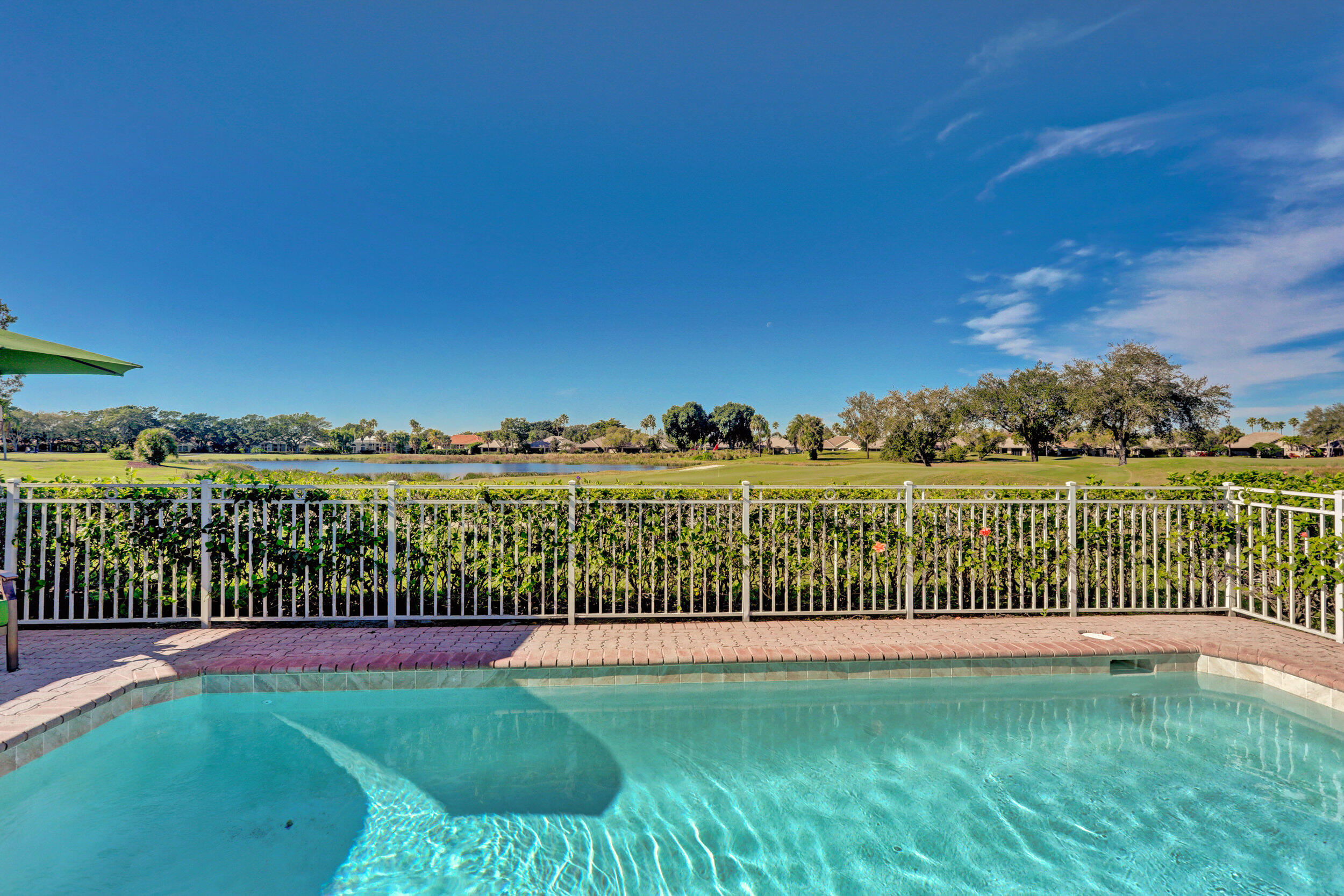 FAIRWAY VILLAS - Residential