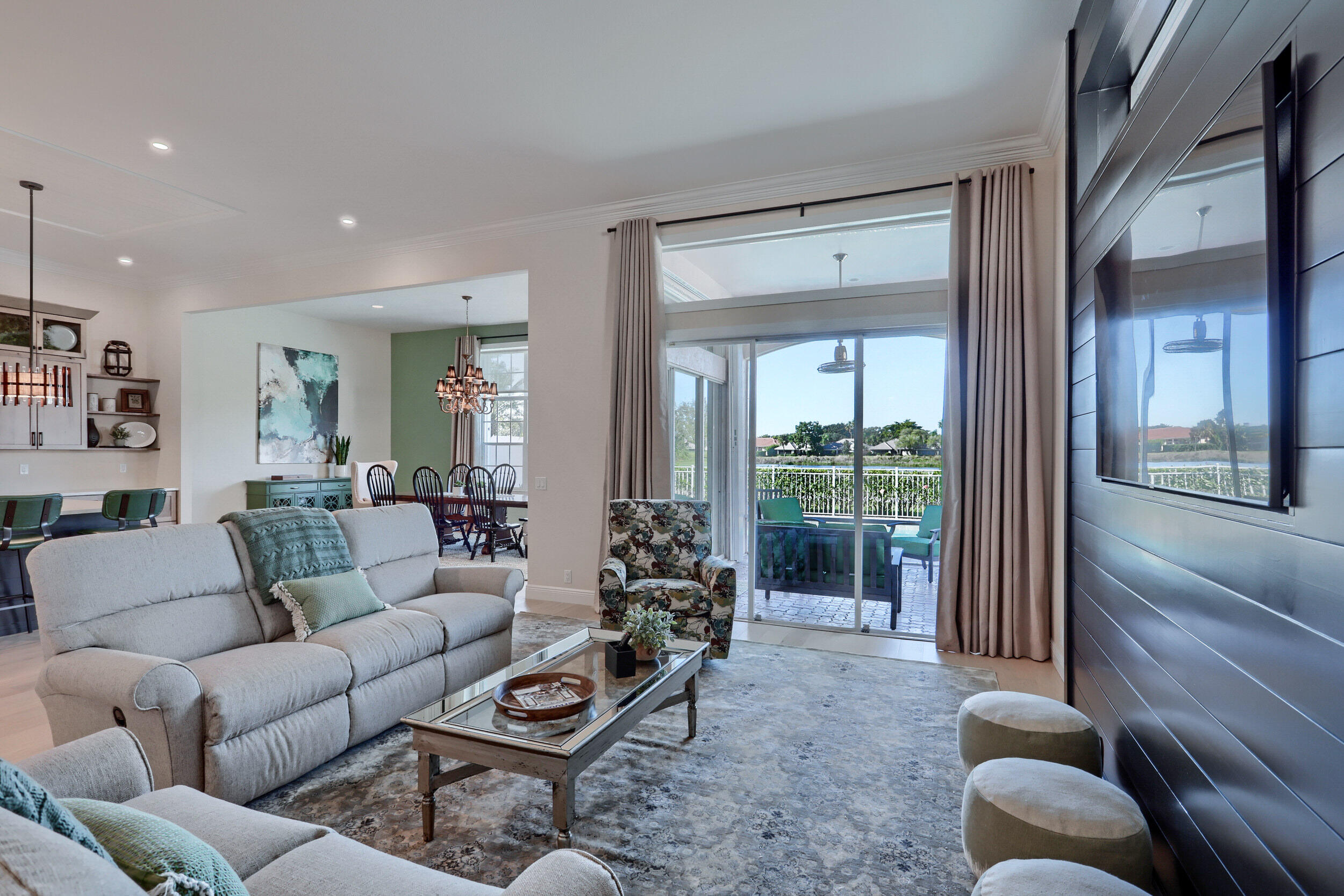 FAIRWAY VILLAS - Residential