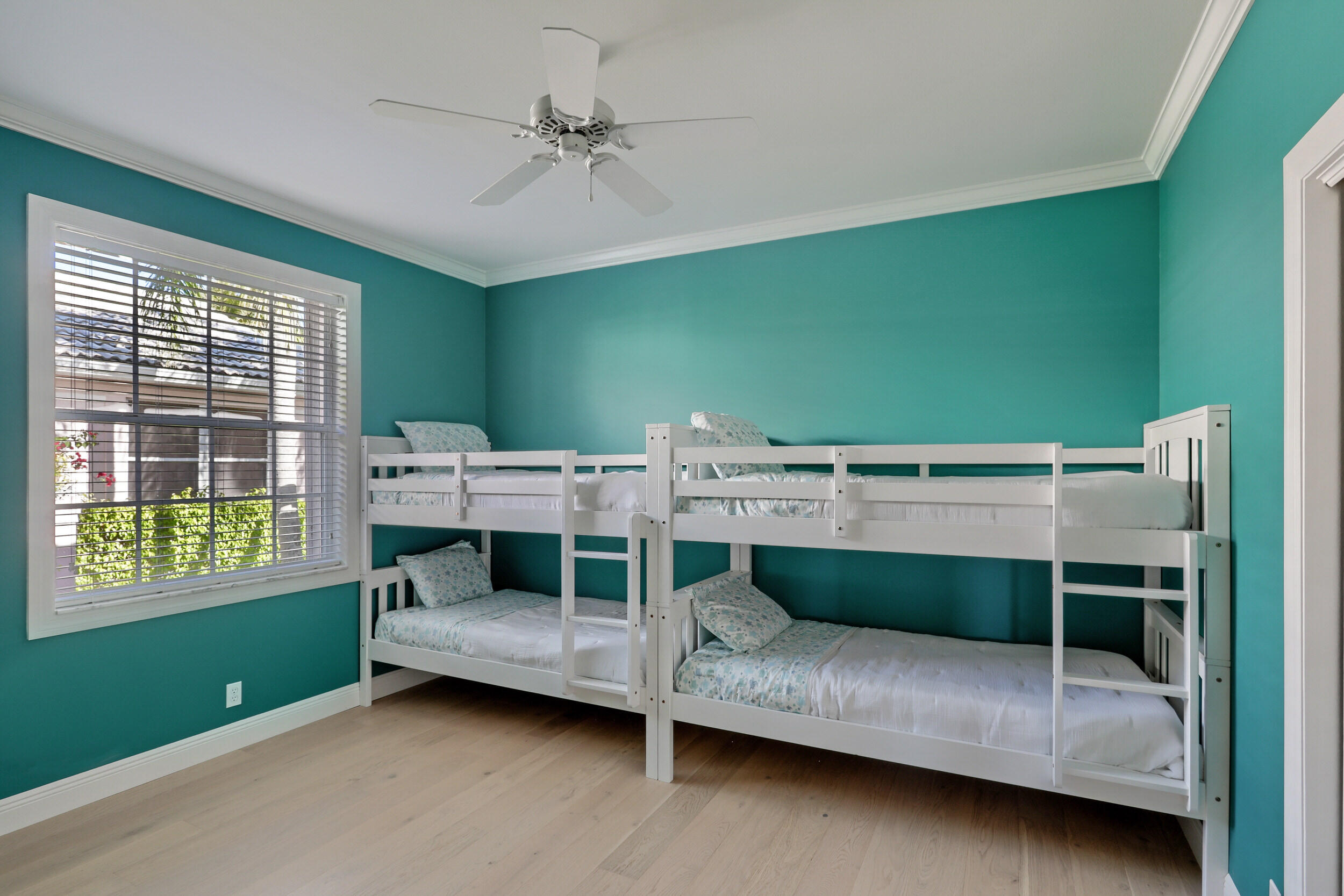 FAIRWAY VILLAS - Residential