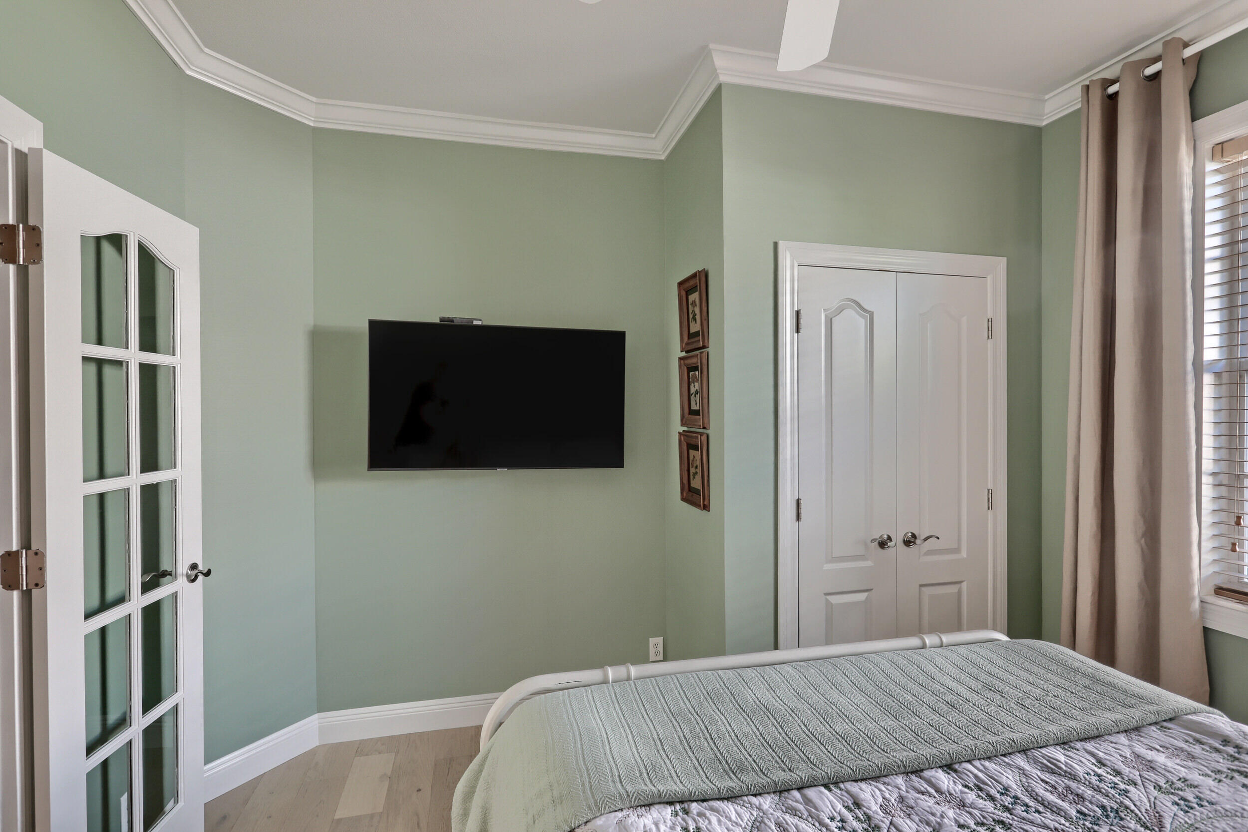 FAIRWAY VILLAS - Residential