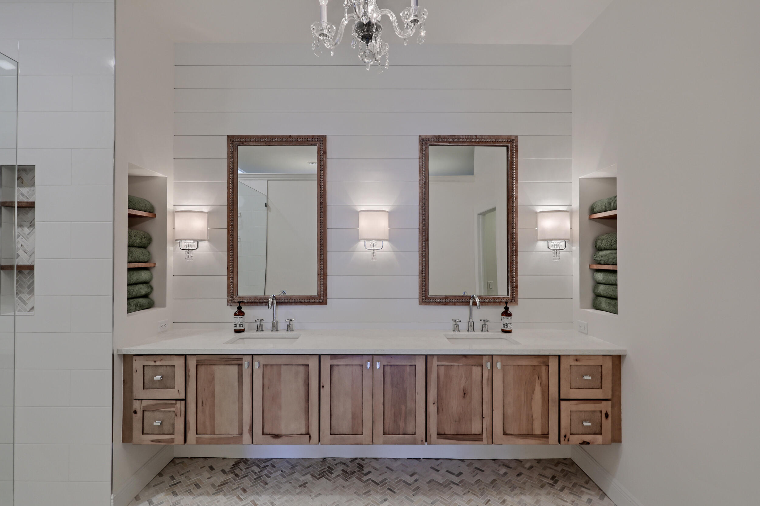 FAIRWAY VILLAS - Residential