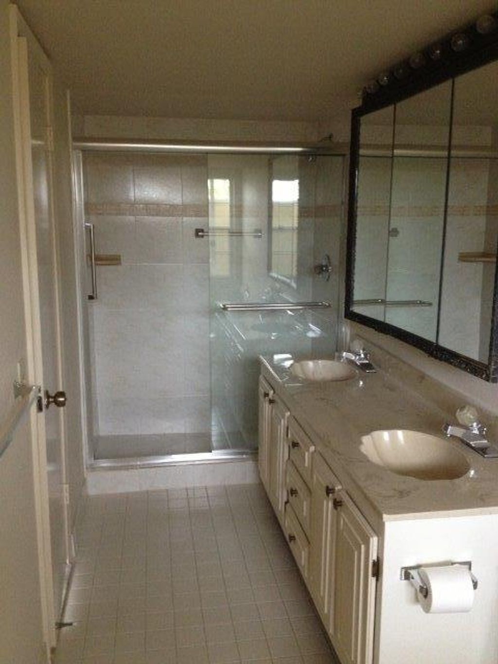 Photo of 2414 NE 11th Street #161, Hallandale Beach, FL 33009 (MLS # B26032100)