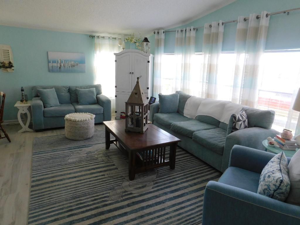 Photo of 514 Hemingway Terrace, Fort Pierce, FL 34982 (MLS # R11100463)