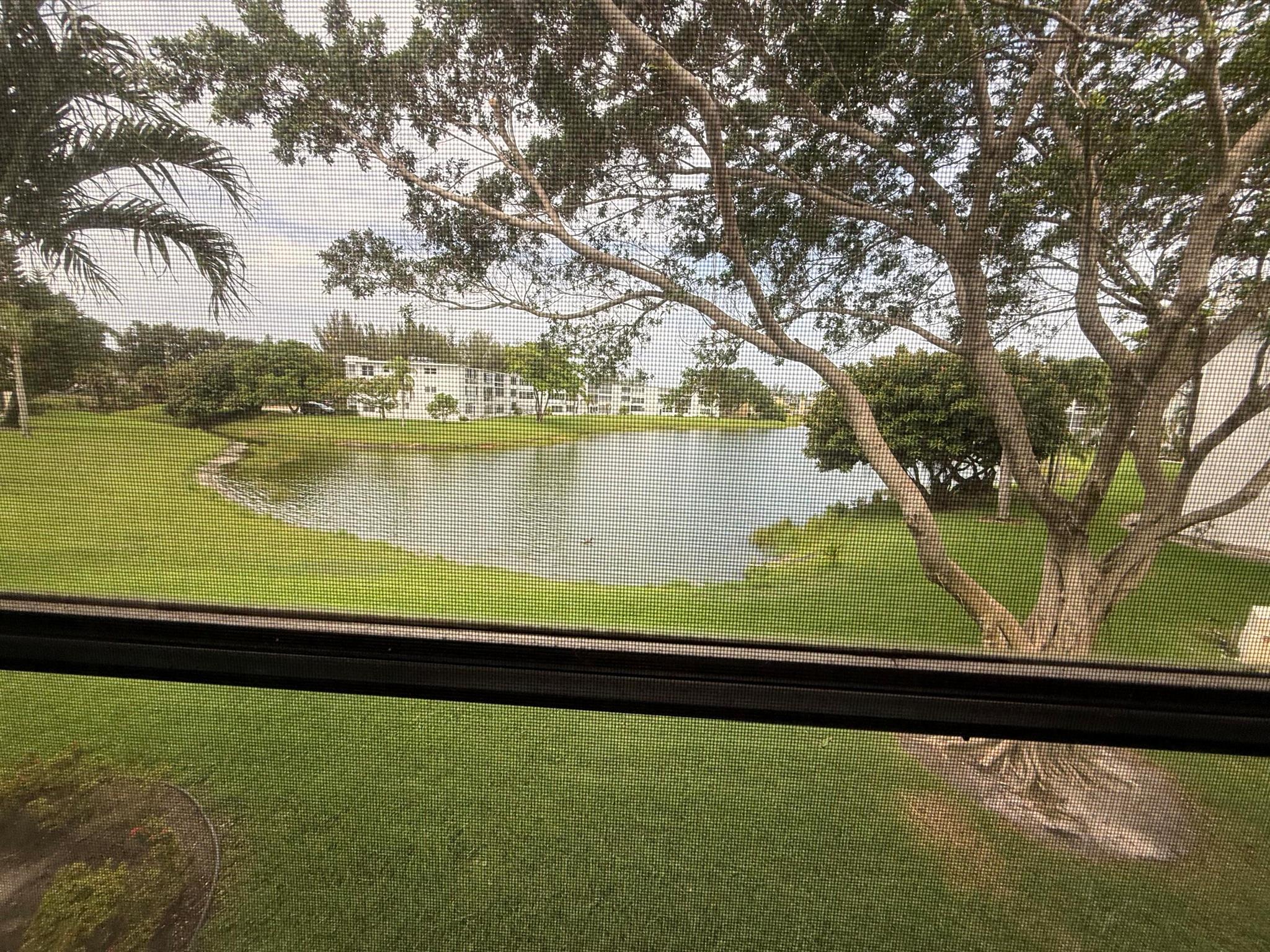 212 Wellington E, West Palm Beach, FL, 33417/$185,000 1 212 Wellington E