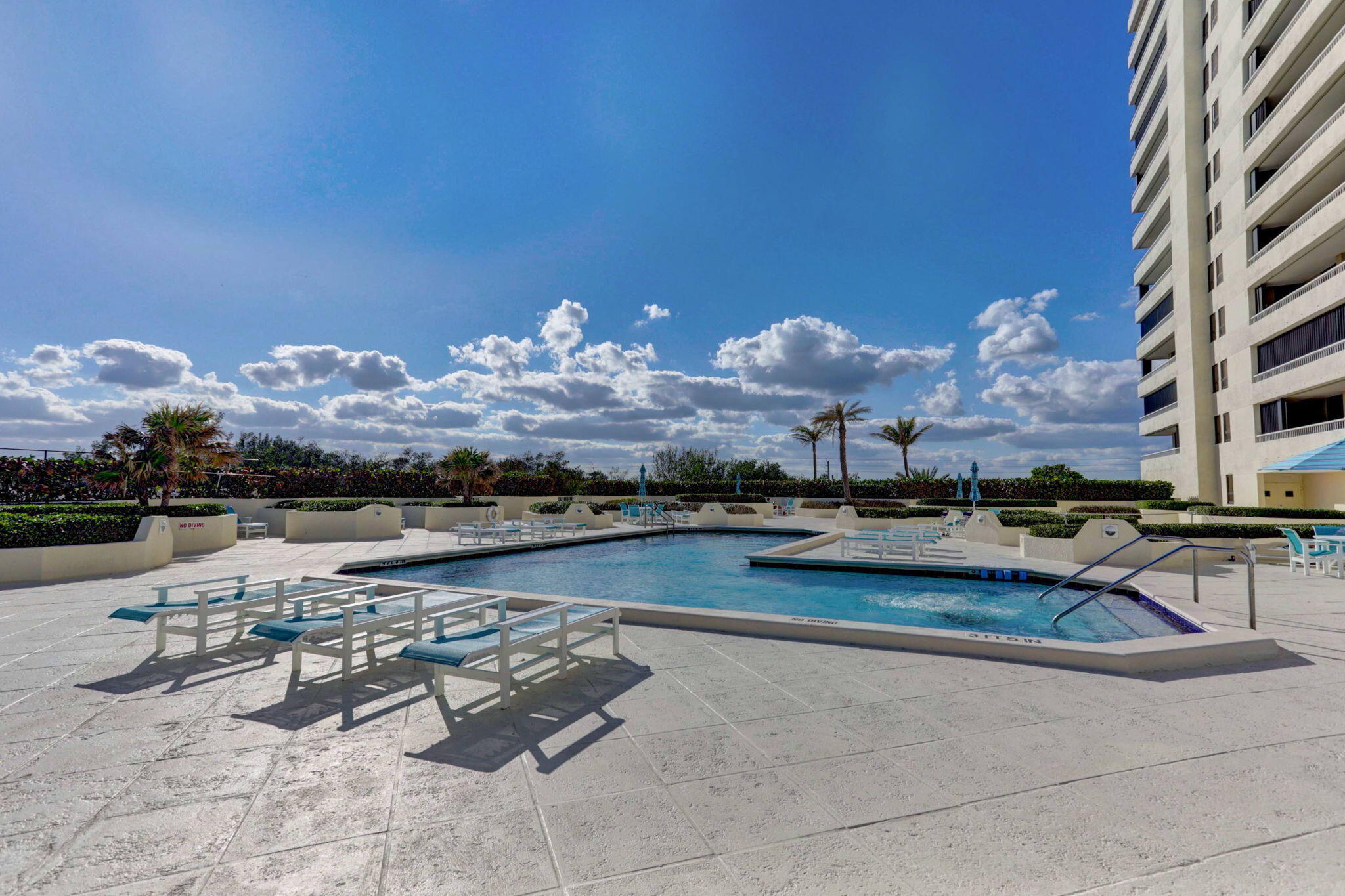 5280 N Ocean Drive 15 E