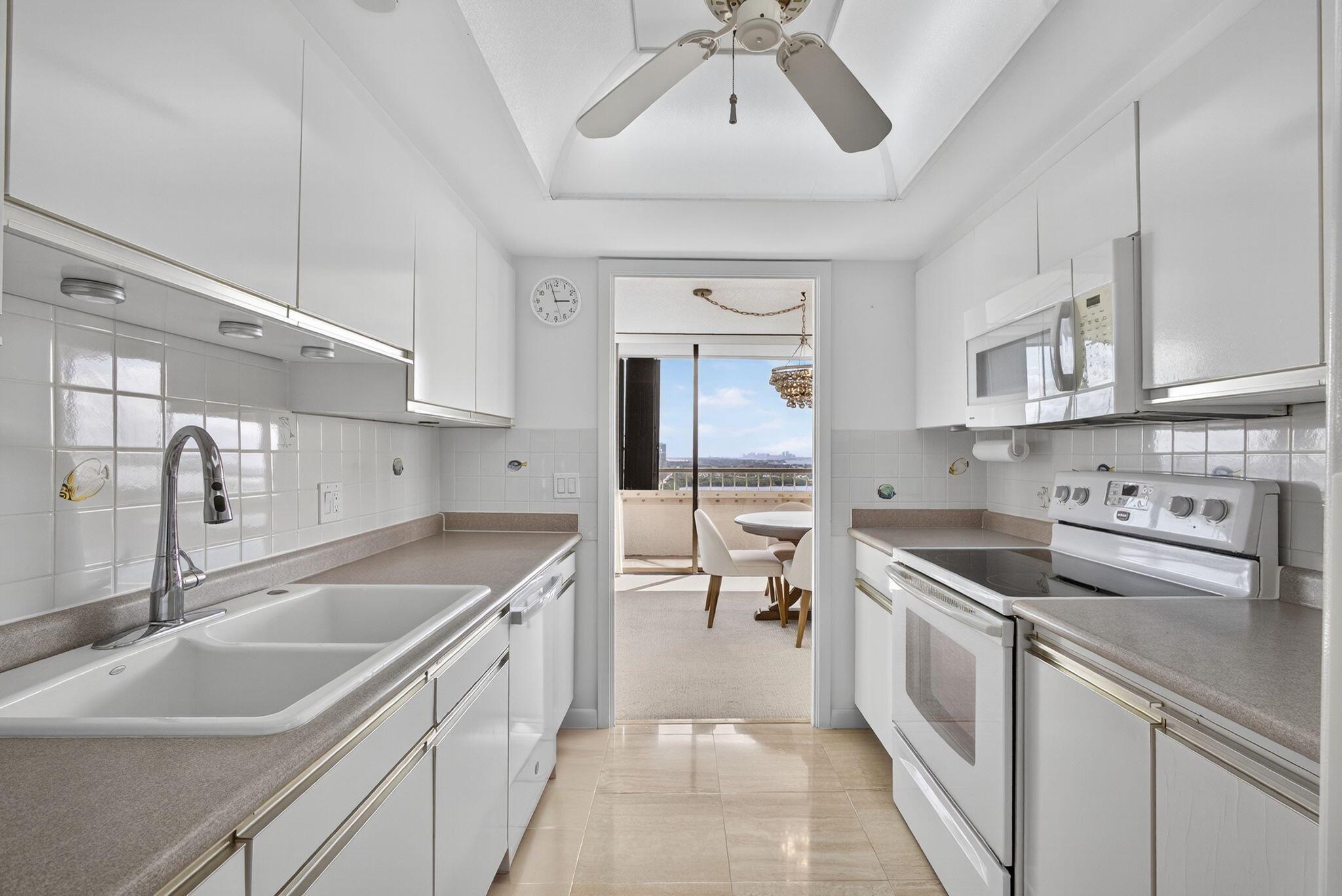 THE REACHES - Residential