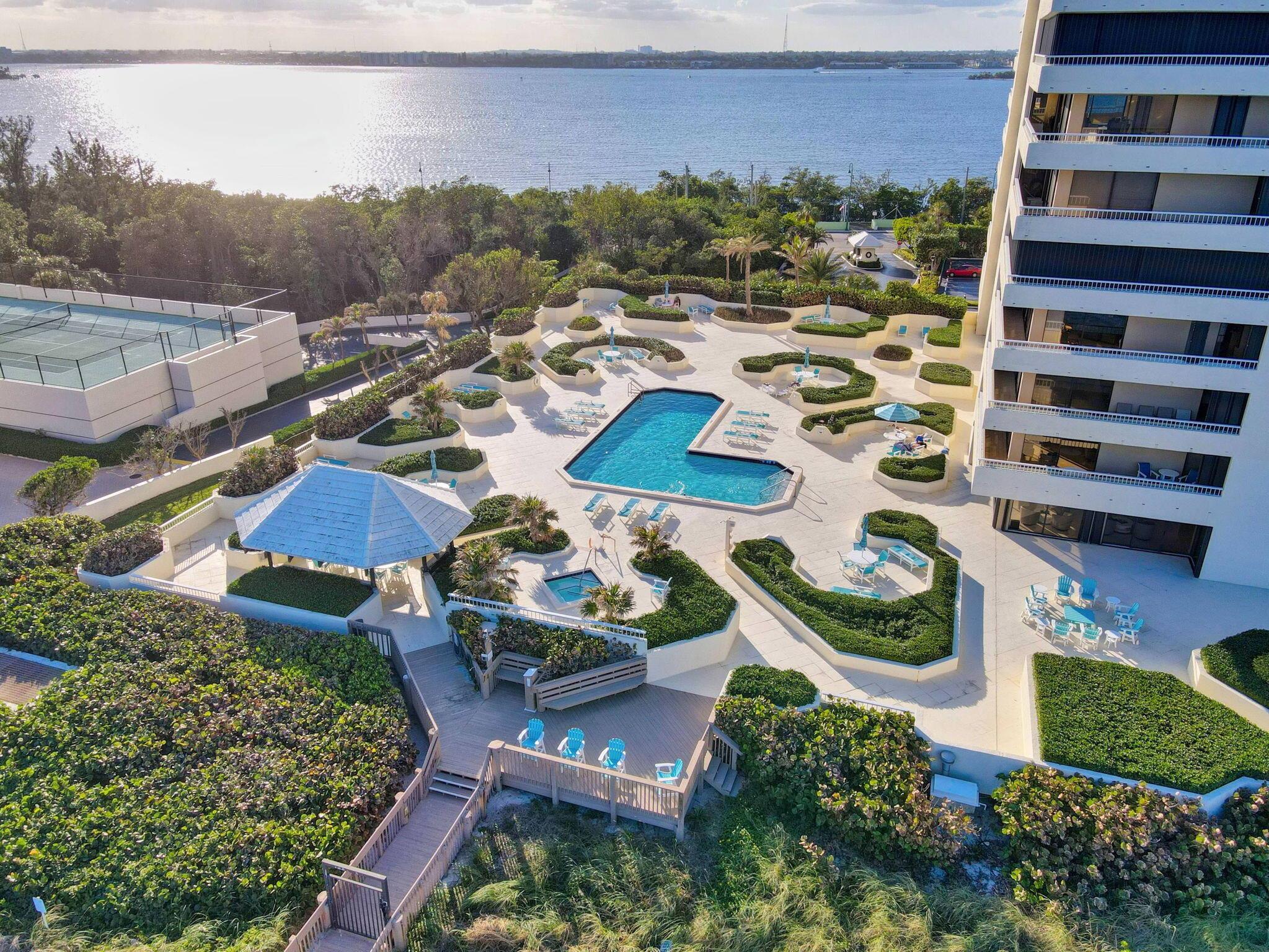 THE REACHES - Residential