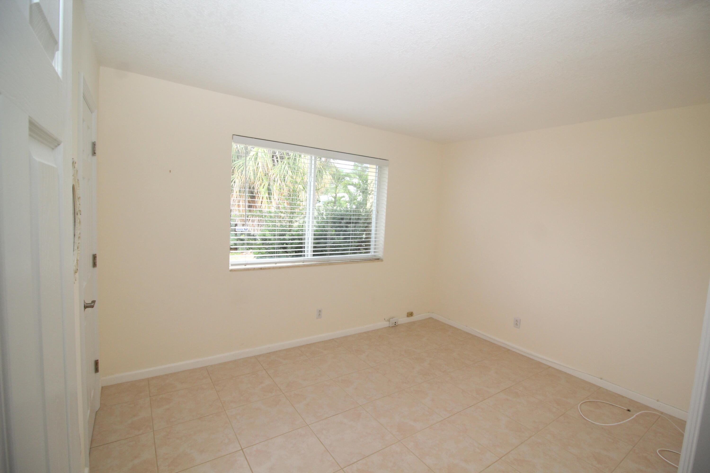 SILVER SHORES SEC OF LAUDERDALE - Residential Lease