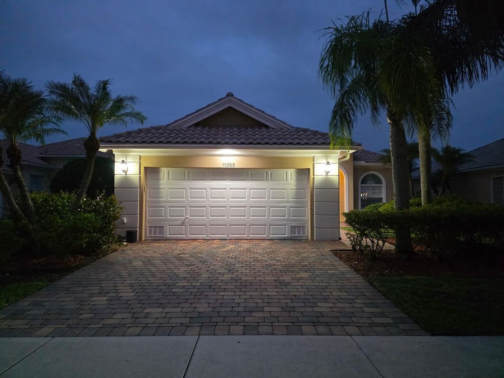 Photo of 11355 SW Rockingham Drive, Port Saint Lucie, FL 34987 (MLS # R11101470)