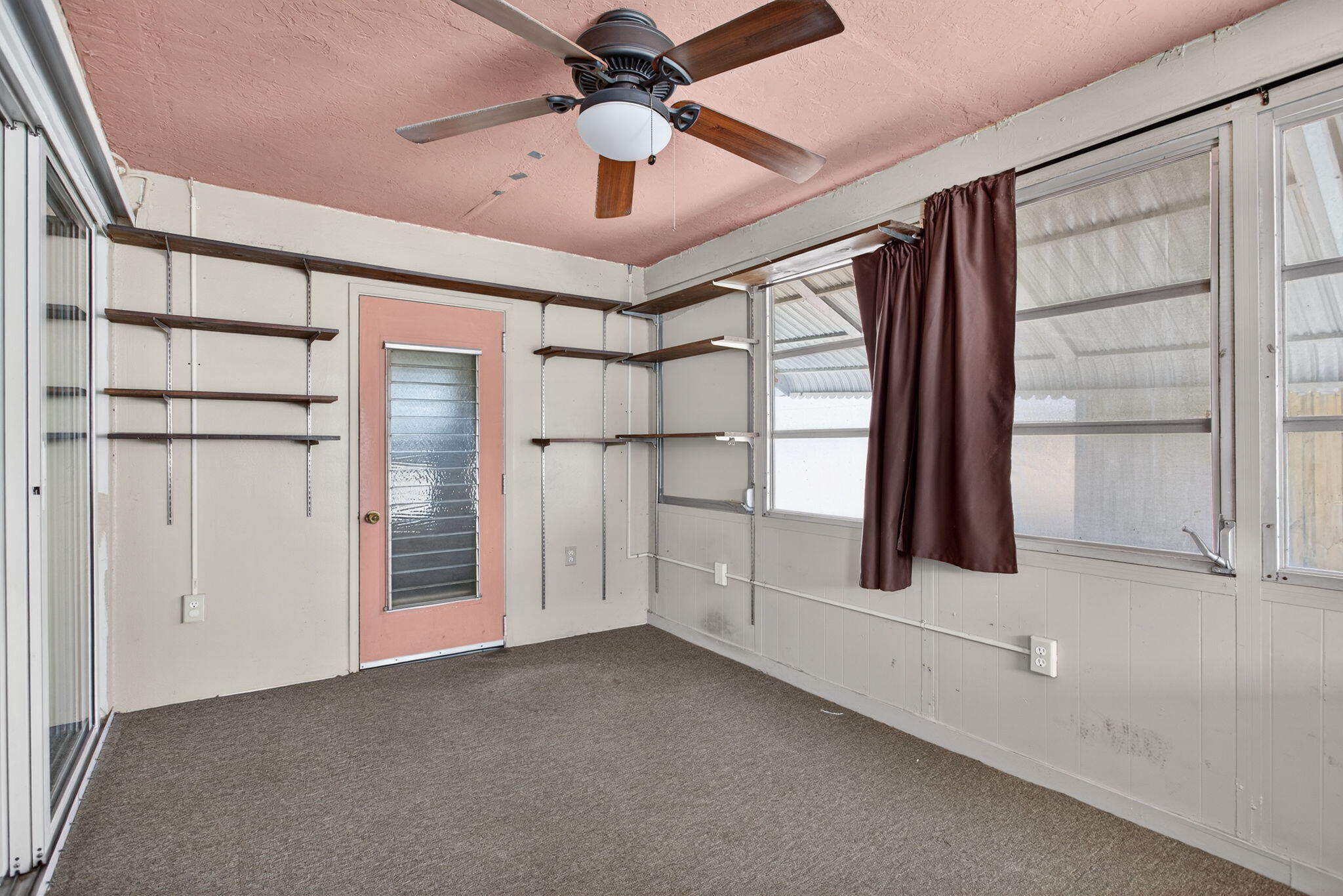 TAMARAC LAKES - Residential