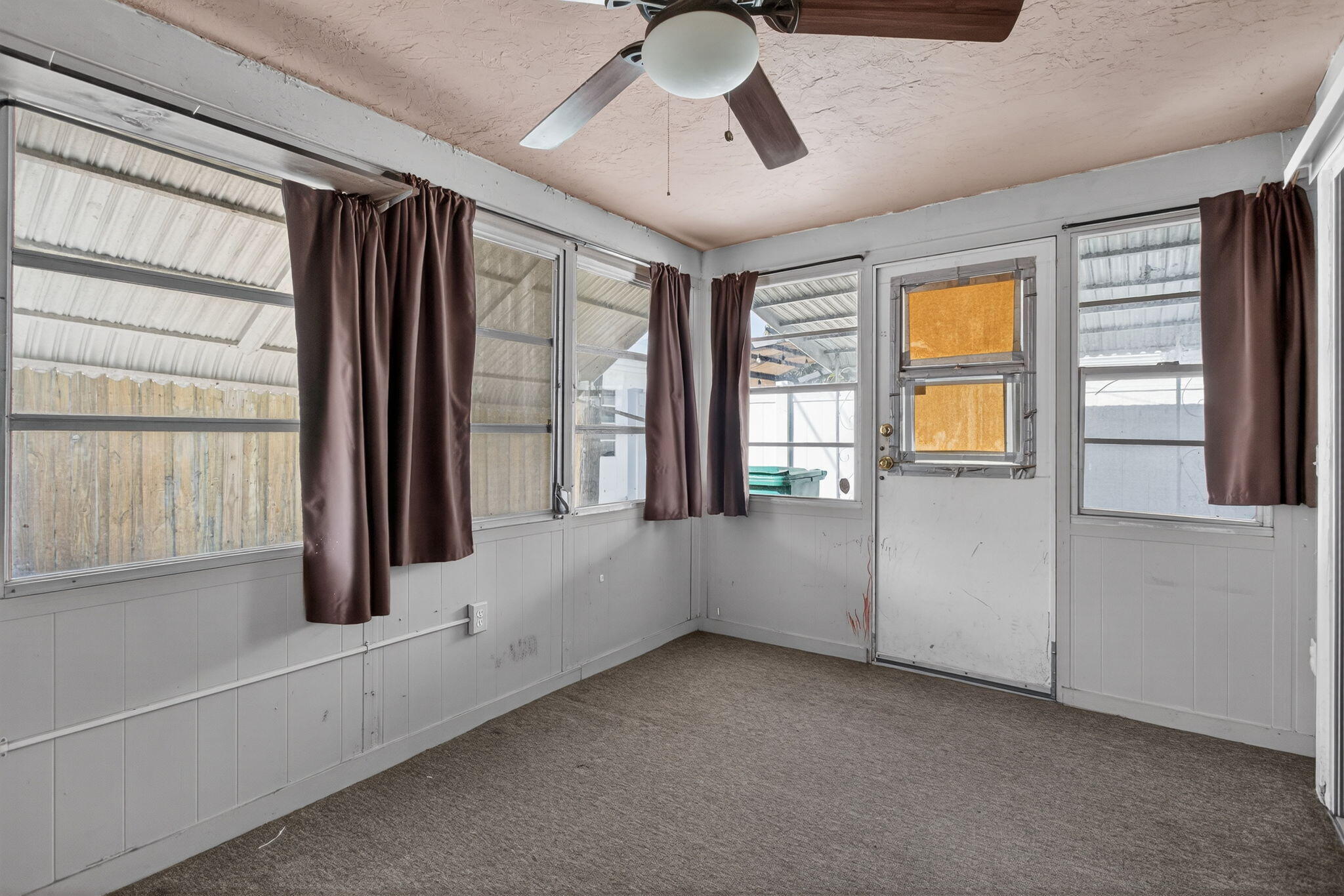 TAMARAC LAKES - Residential