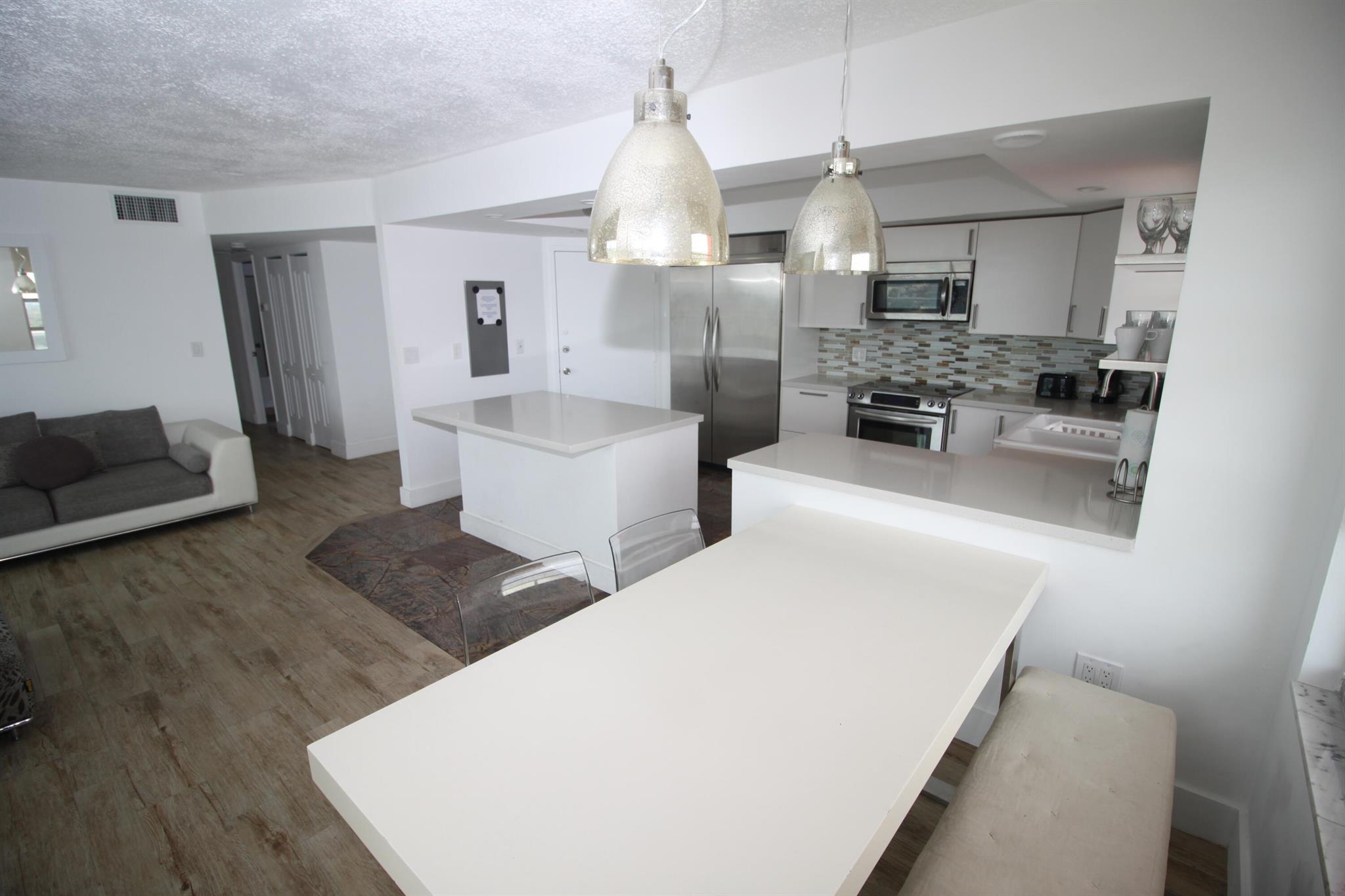 1351 NE Miami Gardens Drive Ph6