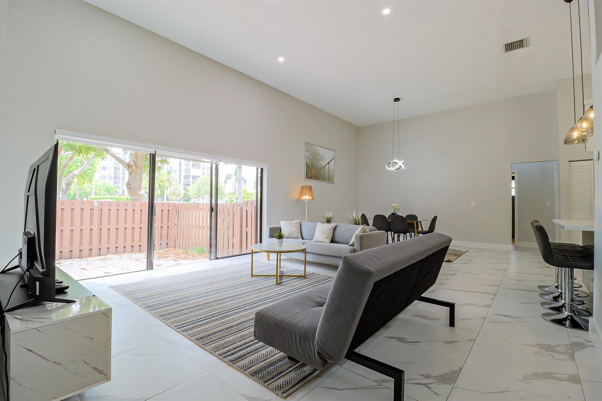 HARBOURWOOD SKETCH OF SUR - Residential Lease