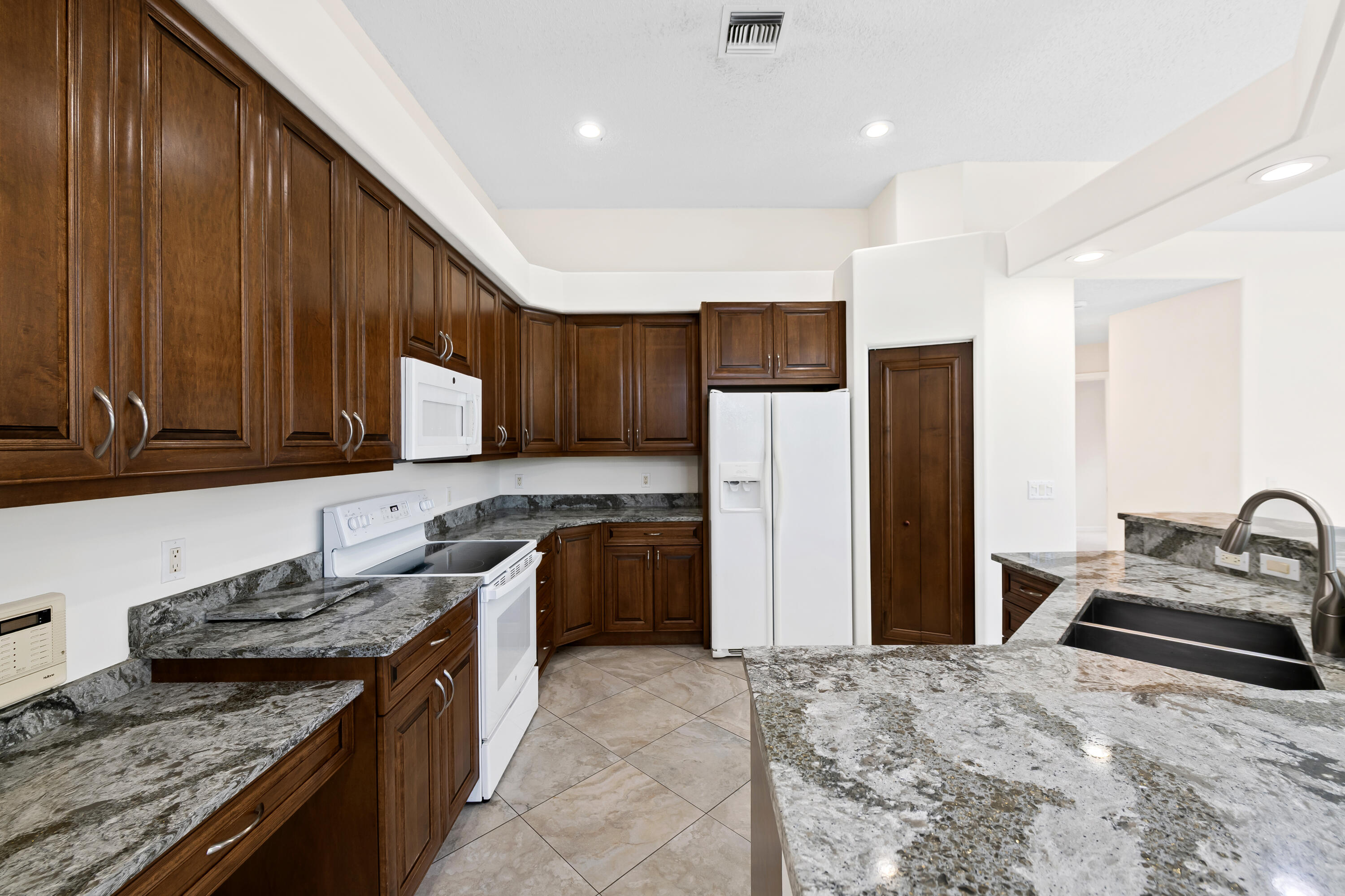 BEAR LAKES ESTATES NORTH - Residential