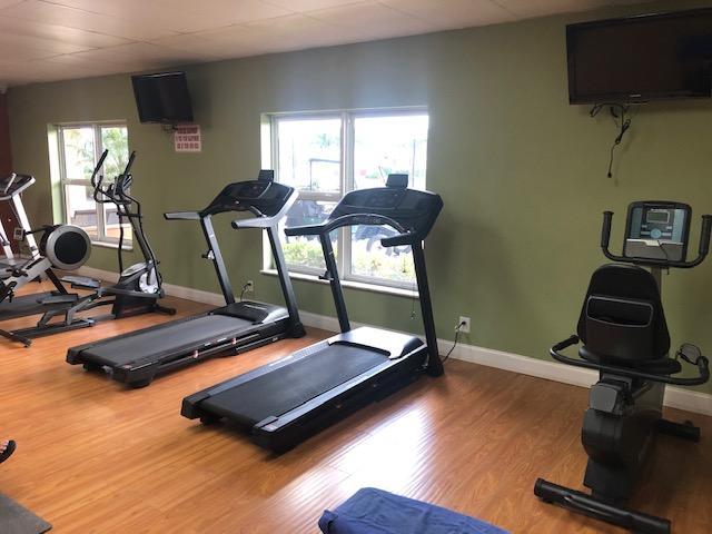 CRESTHAVEN VILLAS CONDO 19 - Residential