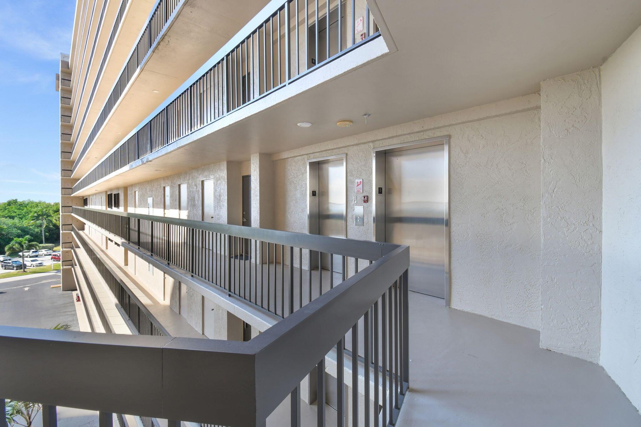 SEA POINTE TOWERS OF FORT - Residential