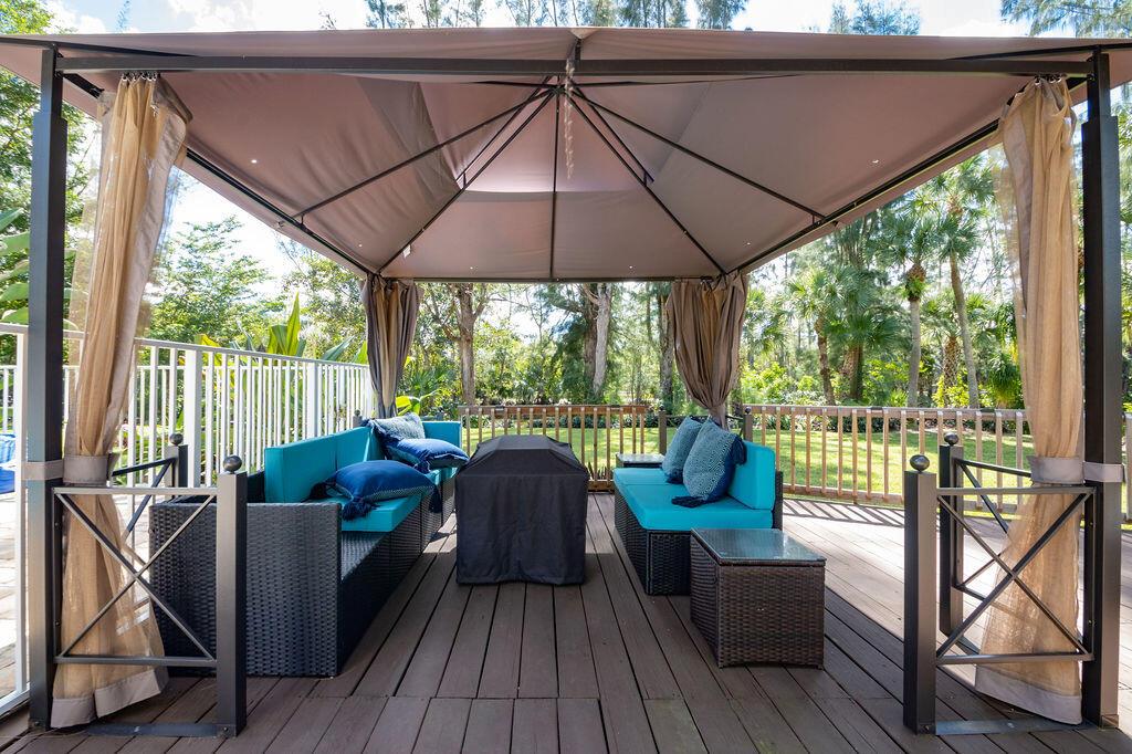 PALM BEACH FARMS CO 3 - Residential