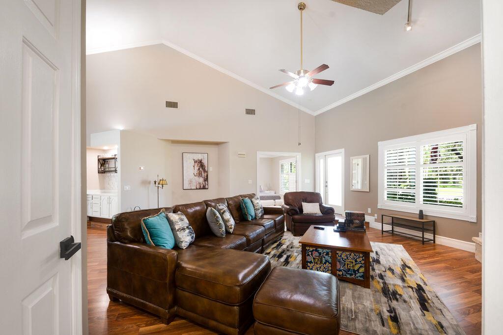 PALM BEACH FARMS CO 3 - Residential