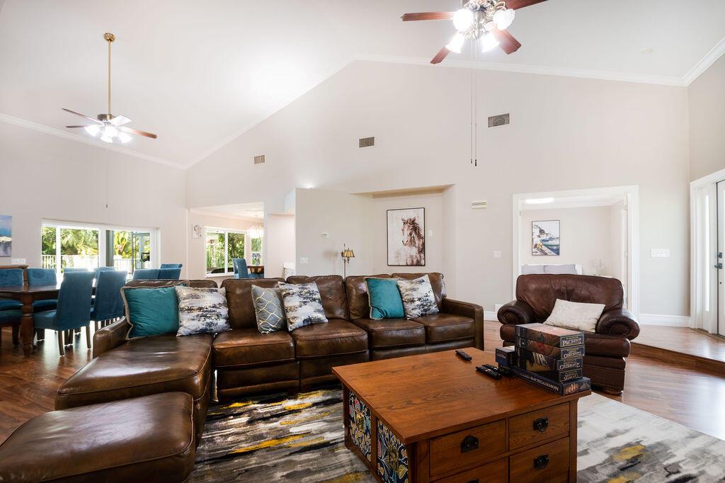 PALM BEACH FARMS CO 3 - Residential