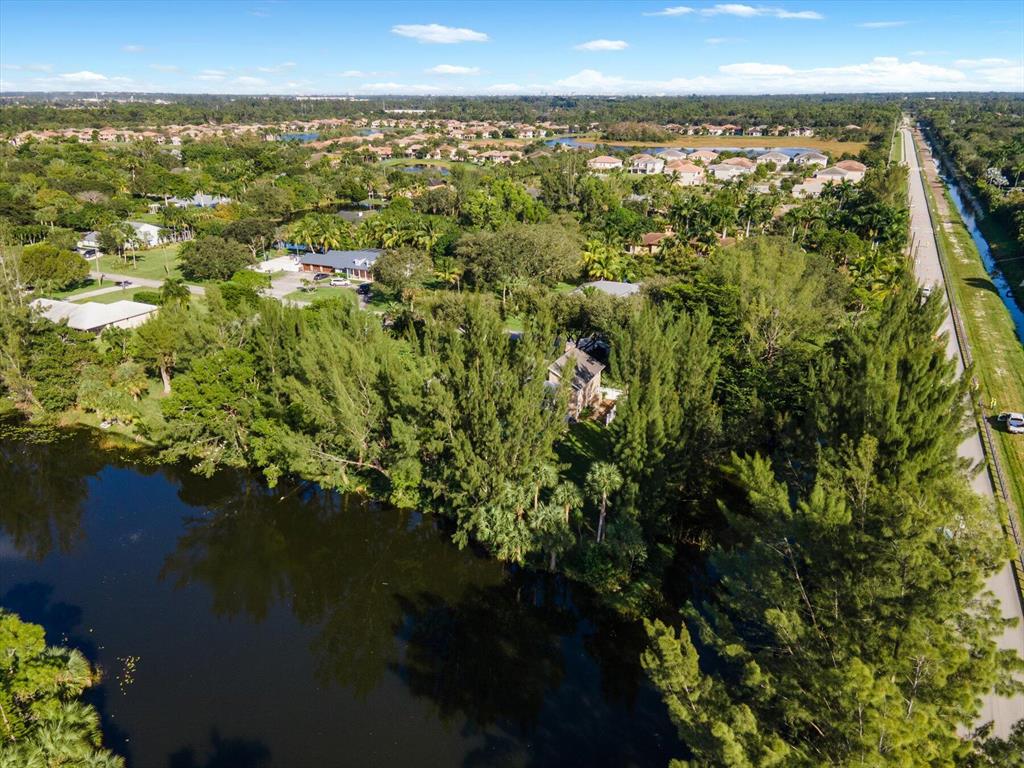 PALM BEACH FARMS CO 3 - Residential