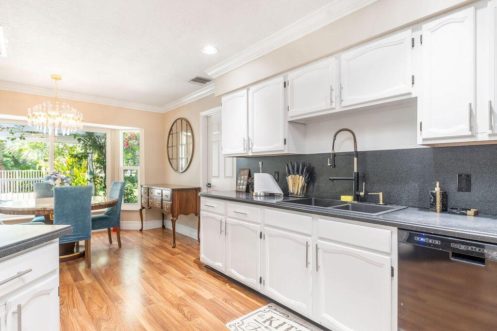 PALM BEACH FARMS CO 3 - Residential