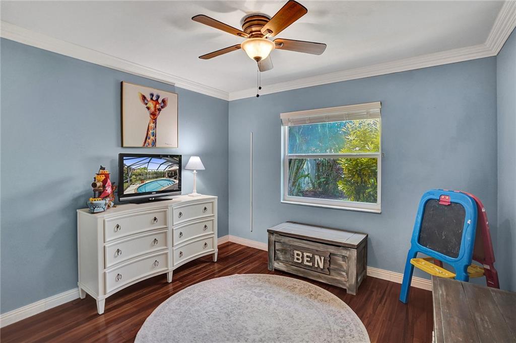 Meadows 300 01 - Residential