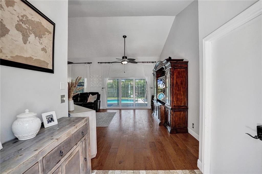 Meadows 300 01 - Residential