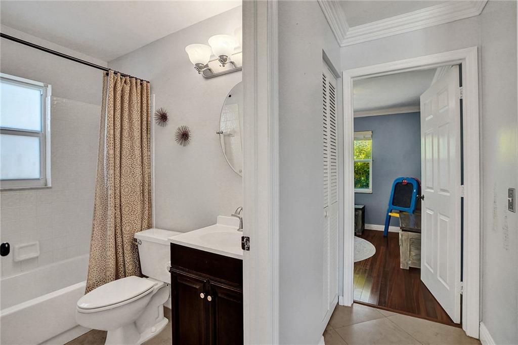 Meadows 300 01 - Residential