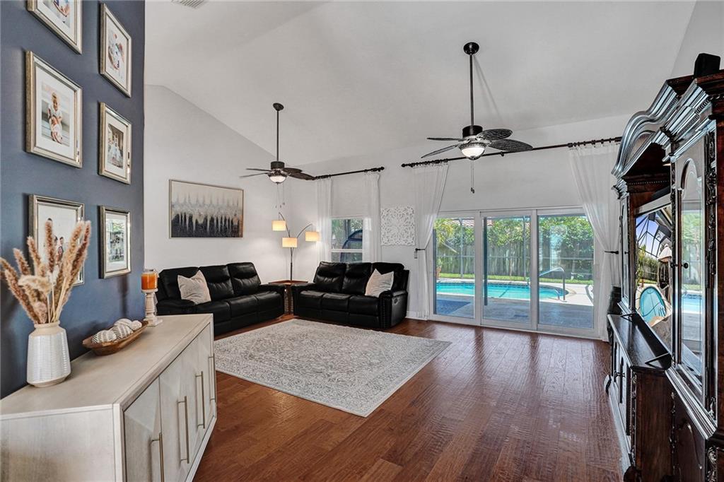 Meadows 300 01 - Residential