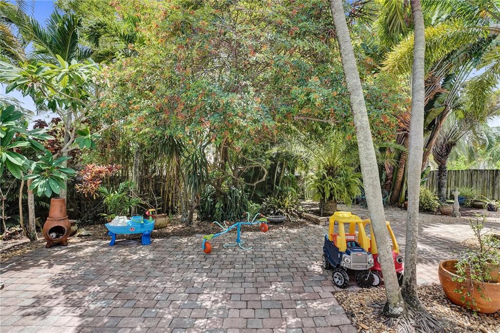 Meadows 300 01 - Residential