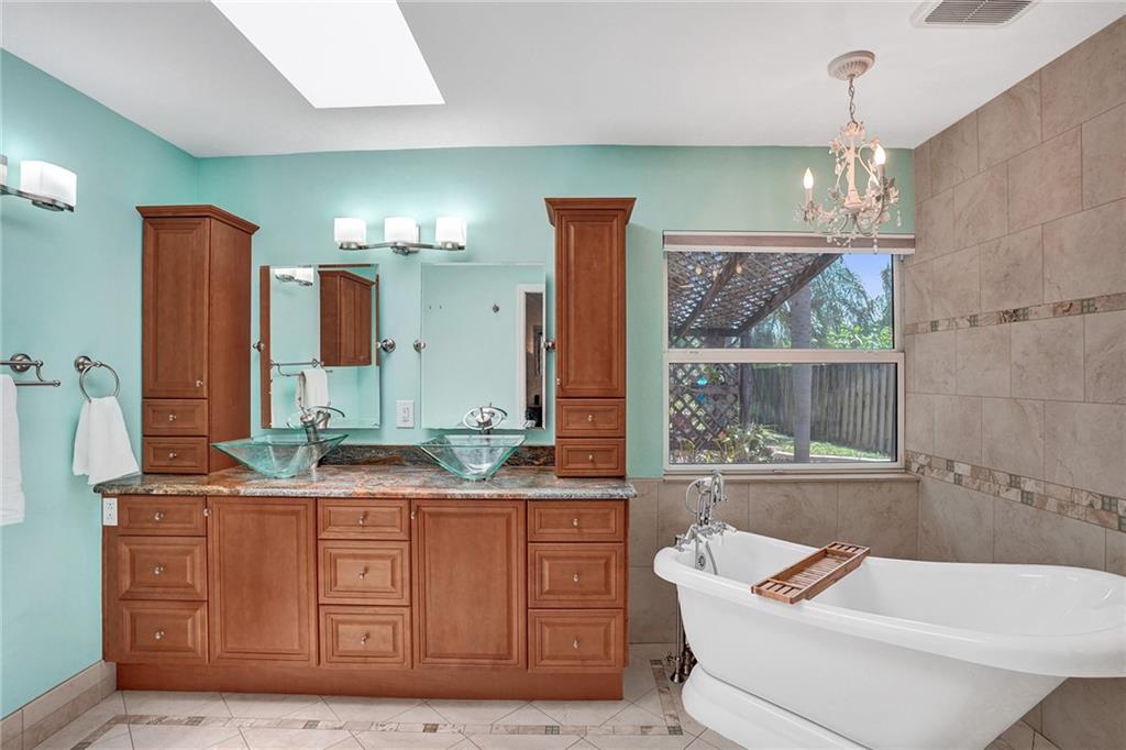 Meadows 300 01 - Residential