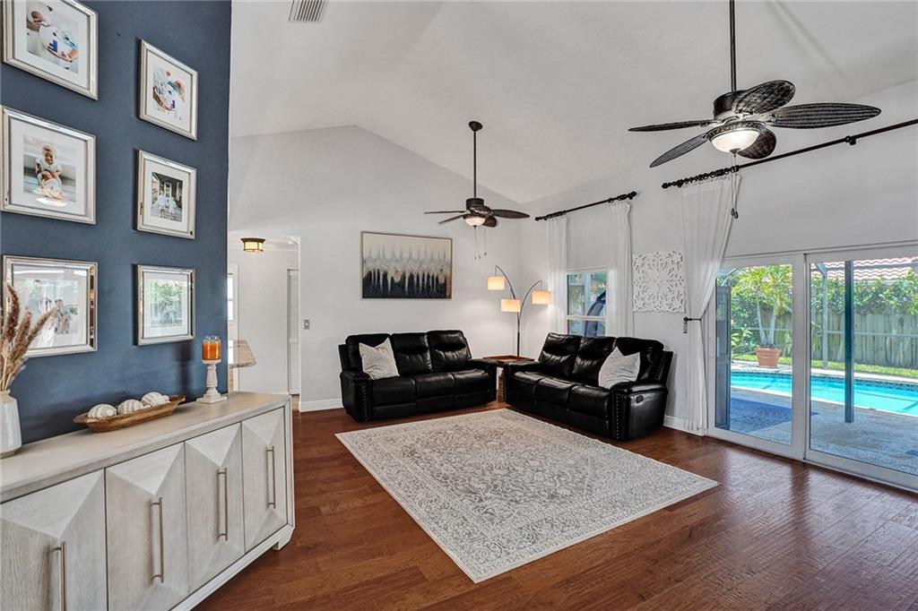 Meadows 300 01 - Residential