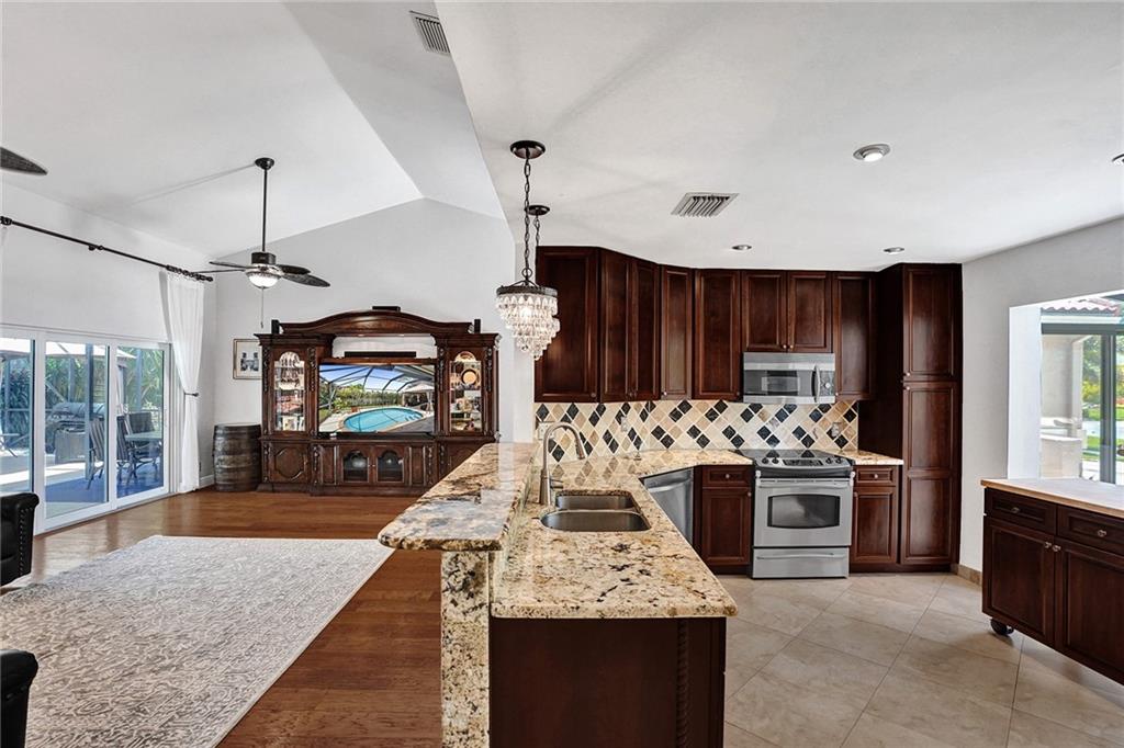 Meadows 300 01 - Residential