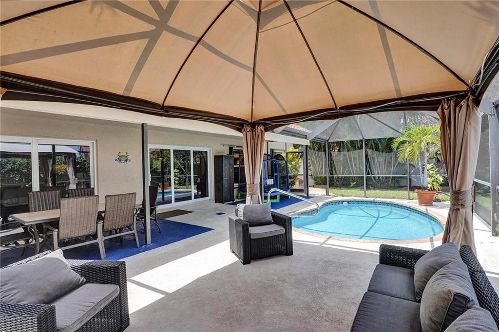 Meadows 300 01 - Residential