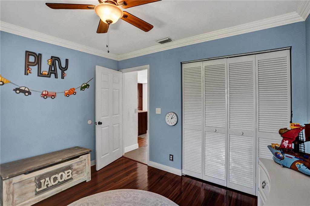 Meadows 300 01 - Residential