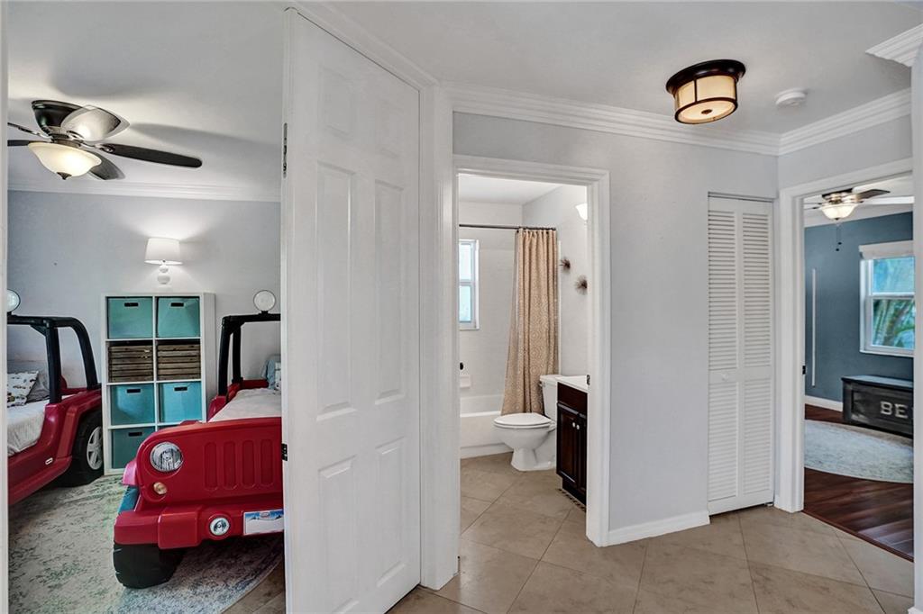 Meadows 300 01 - Residential